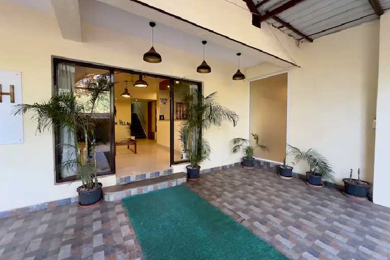 7 BHK Private Pool Baga Creek by Laze Around Us