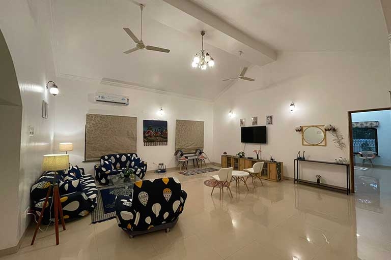 Casa Sunset 3 BHK With Private Pool | Laze Around Us