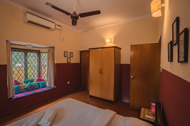 Sunshine Retreat - 2BHK Villa With Garden View | Laze Around Us